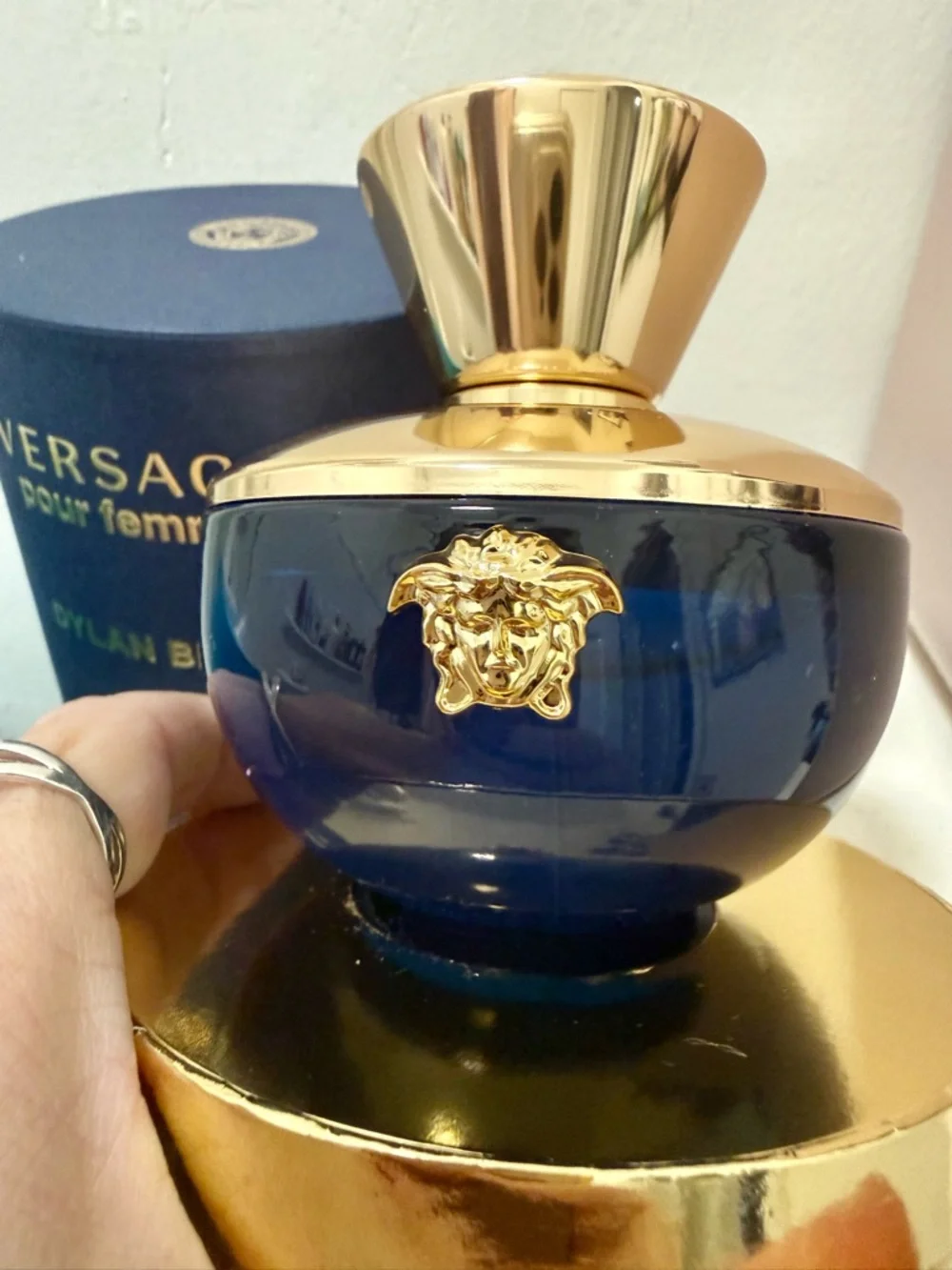 💙 Versace Dylan Blue Pour Femme Eau de Parfum – 3.4 oz (NEW in Box) 💙 - Picture 2 of 4